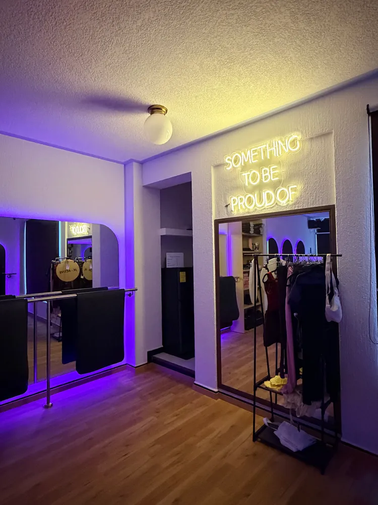Mova Studio