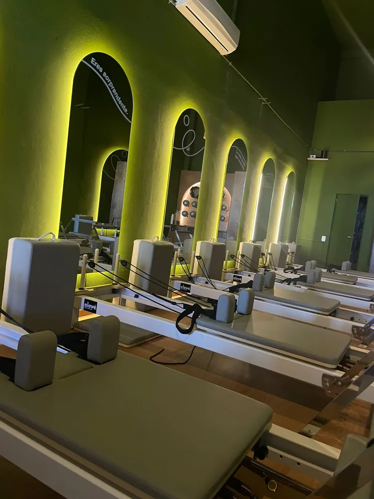 Elevé Pilates Reformer 