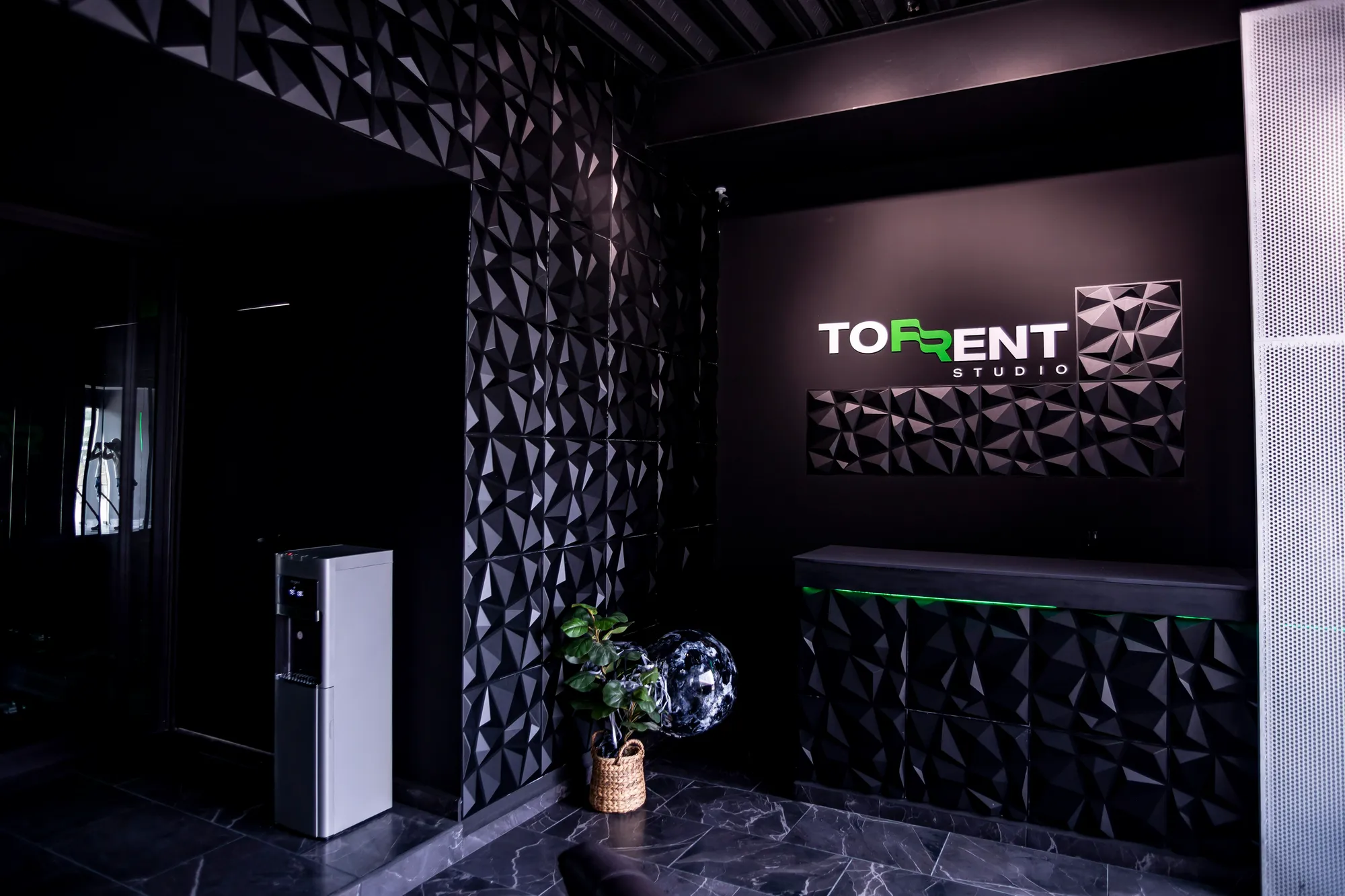 Torrent Studio